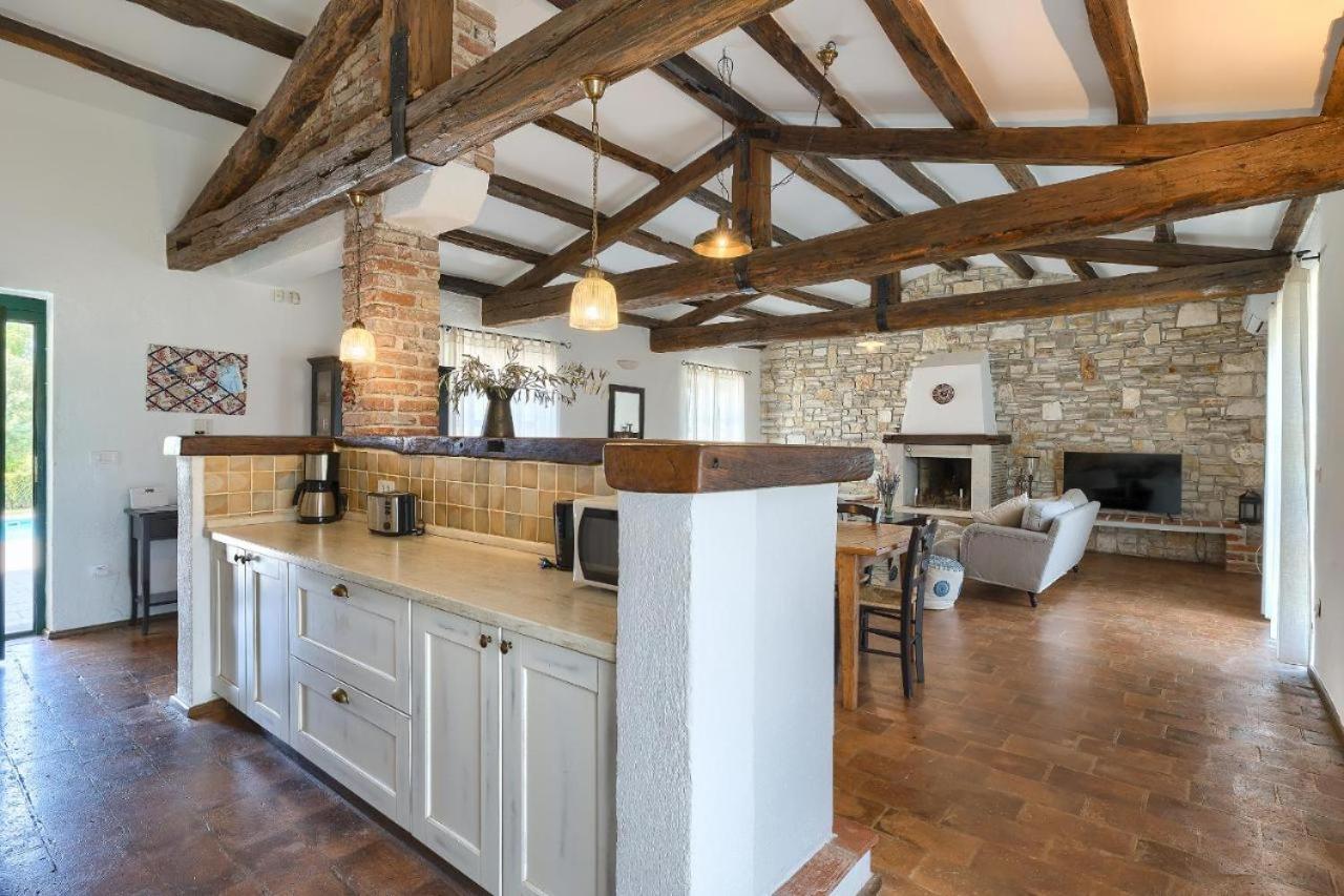 Villa Leopoldo By Istrian Country Houses Барат Экстерьер фото