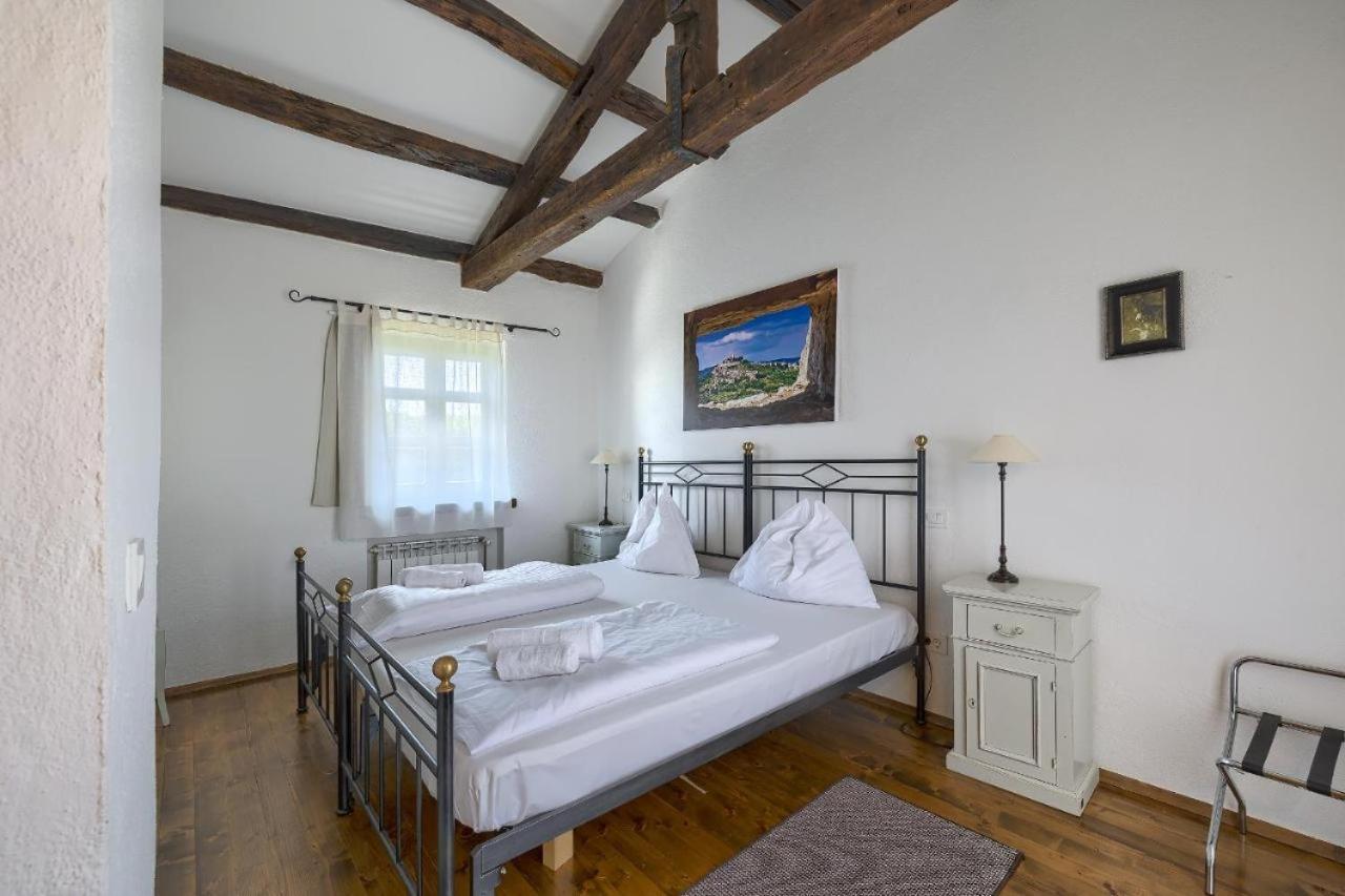 Villa Leopoldo By Istrian Country Houses Барат Экстерьер фото