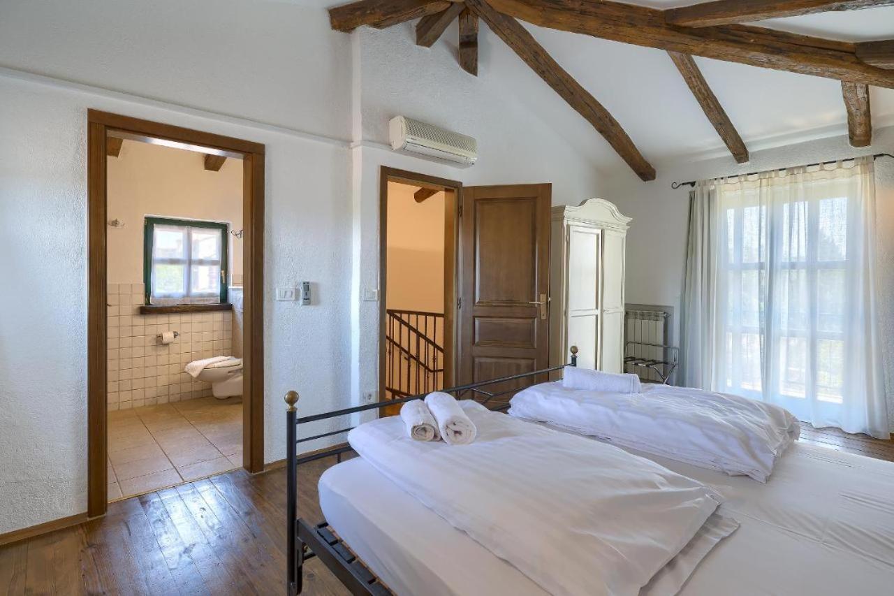 Villa Leopoldo By Istrian Country Houses Барат Экстерьер фото